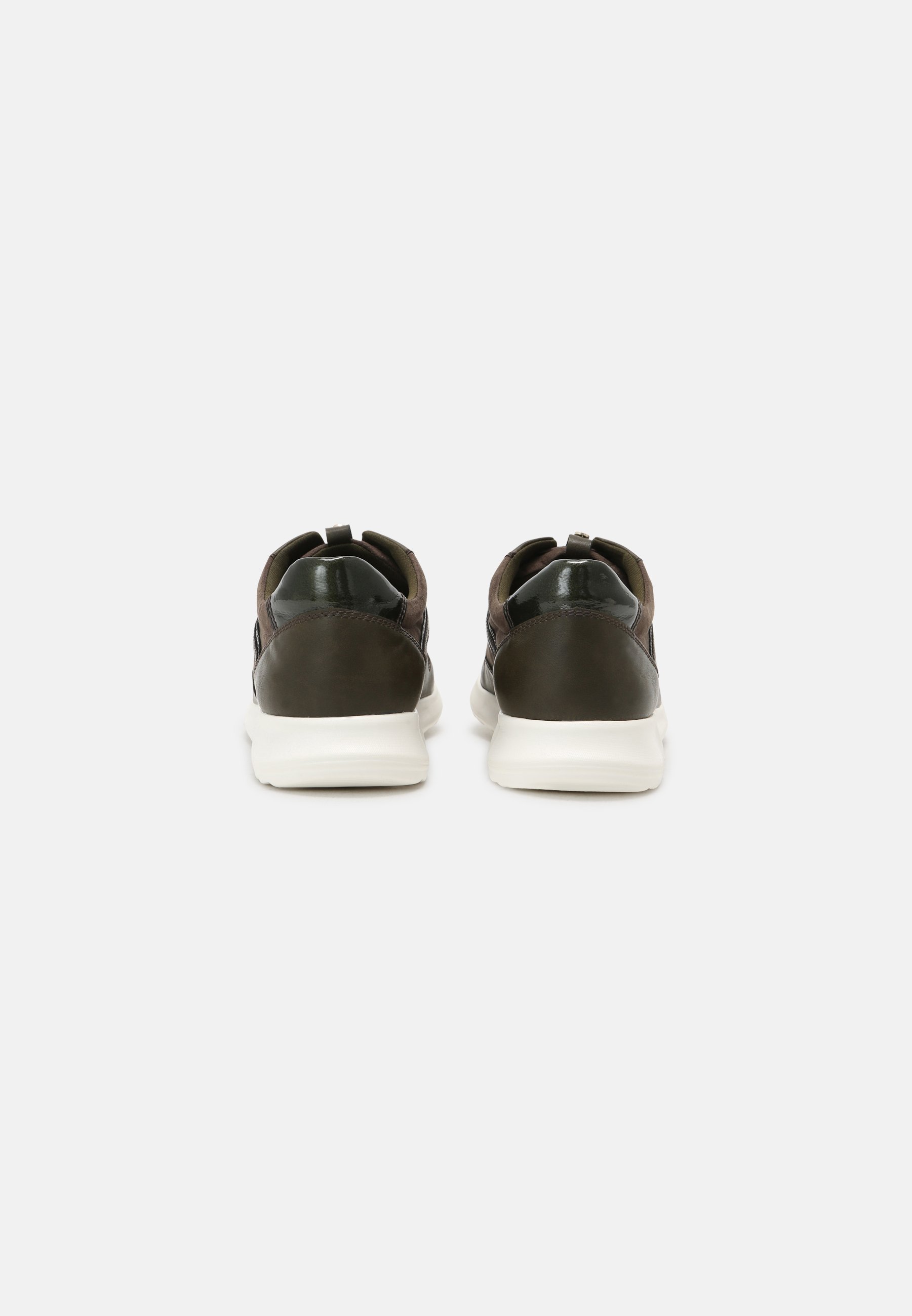Femme Baskets basses Femme Baskets basses