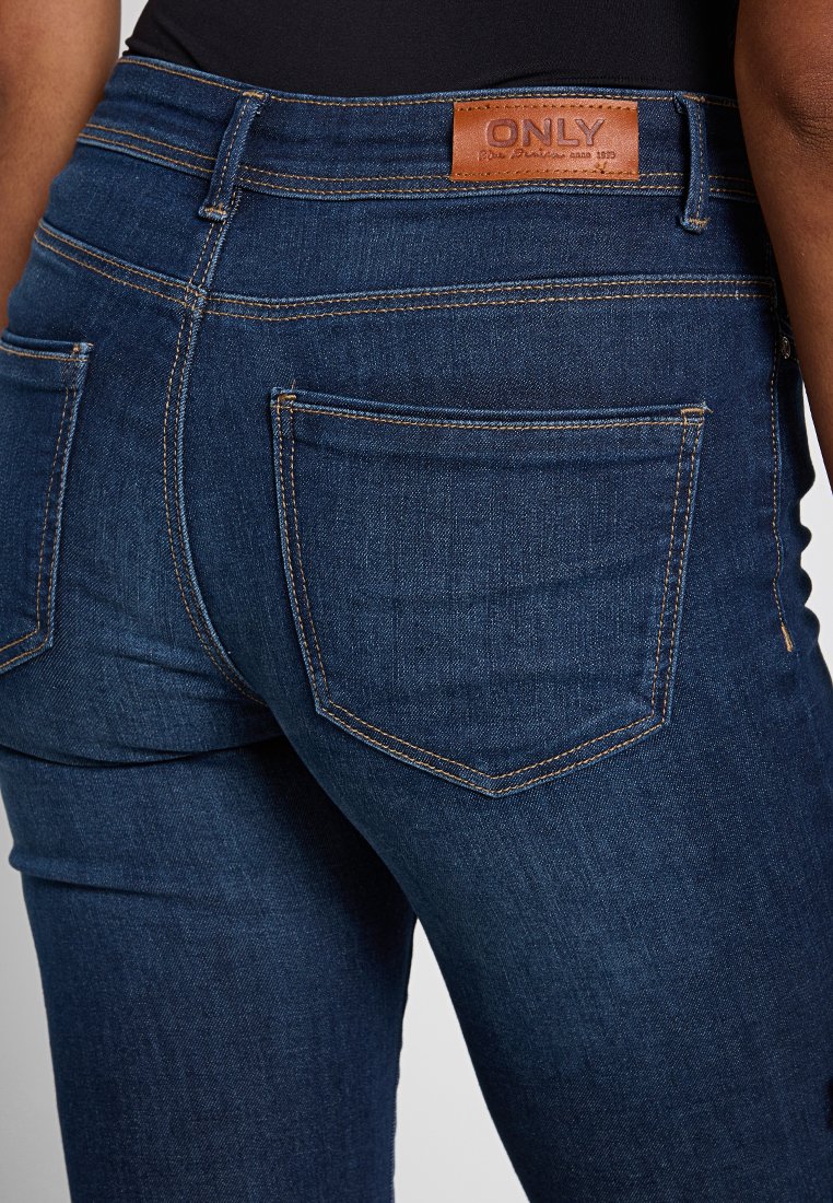 Flared Jeans