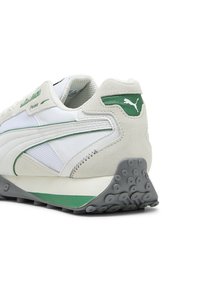 Puma Tenisky - white
