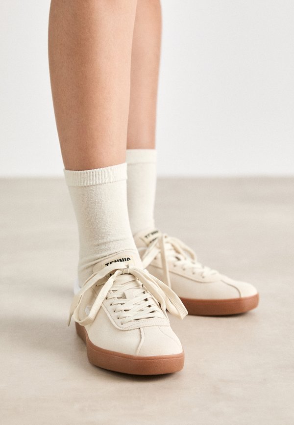 BASESHOT 224 - Trainers3