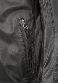 Thumbnail Image 3
