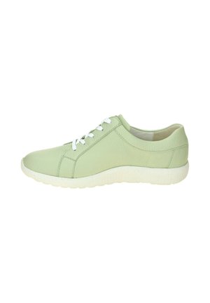 Hellgrüner Sneaker mit niedrigem Schaft, weißen Schnürsenkeln und weißer strukturierter Sohle, von der Außenseite vor weißem Hintergrund gezeigt.