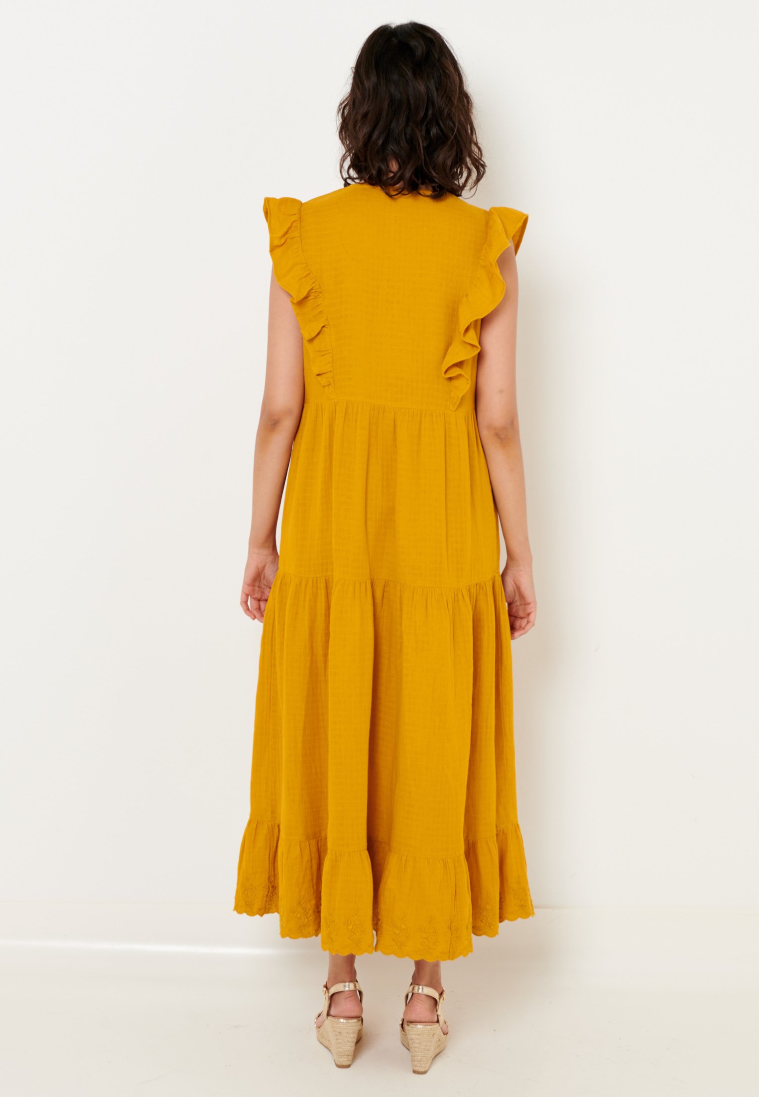 robe moutarde longue