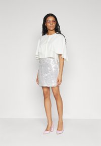 VILA VIGERY O-NECK BOLERO - Blazer - cloud dancer