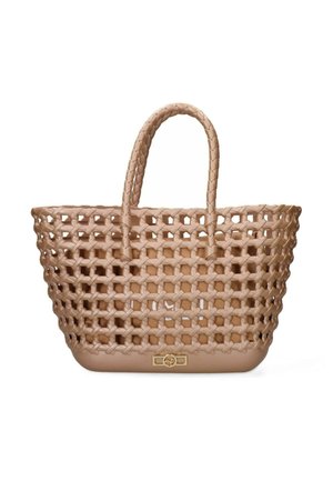 Borsa tote aperta beige intrecciata con due manici e base solida, con piccolo dettaglio di chiusura dorata al centro inferiore.