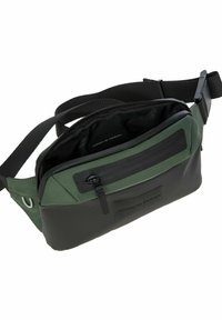 Sac bandoulière en nylon vert avec des accents noirs, compartiment principal zippé, poche frontale plate et sangle réglable. Texture lisse et durable.