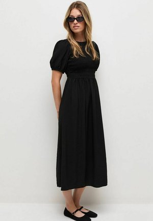 New Look, SHIRRED BUST CREW NECK SHORT SLEEVE MIDI DRESS - Jurk - black