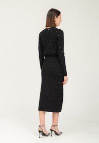 INFLUENCER RHINESTONES - Jupe crayon - black