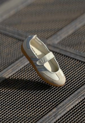 adidas Originals SAMBA JANE - Ballerine con cinturino - cloud white/halo blue