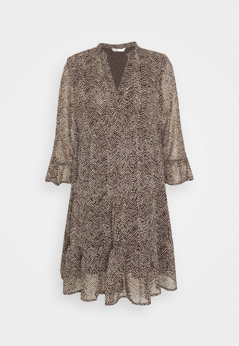 Robe marron et beige à motifs, longueur genou, manches trois-quarts, encolure en V et ourlet volanté.