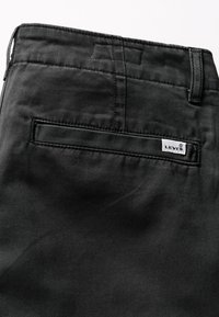 Levi's® XL CHINO - Laisvo kirpimo džinsai - caviar