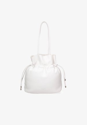 Borsa tote in pelle bianca con coulisse e bordo arricciato, manici lunghi e dettagli in metallo color argento. Texture liscia e forma arrotondata.
