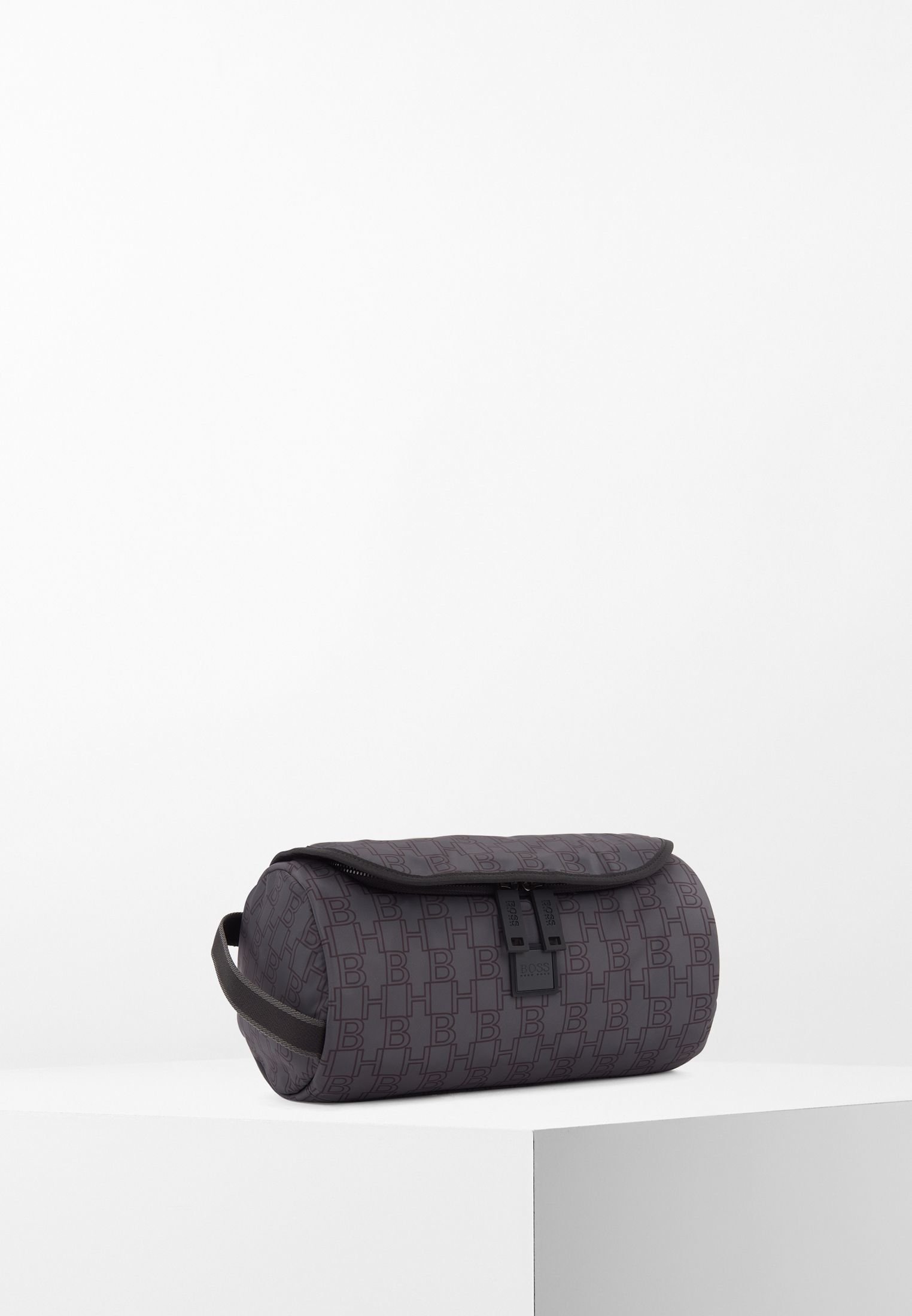hugo boss wash bag boots