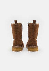 Billi Bi Klasszikus bokacsizmák - brown