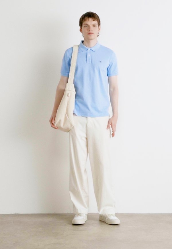 SLIM SHIELD - Polo shirt - hellblau3