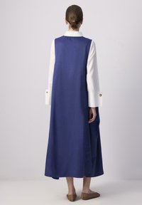 Touché Privé GATHERED OVERSIZE - Robe de jour - navy blue