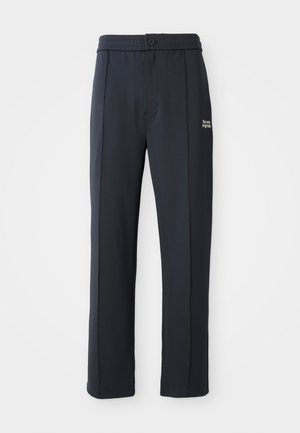 Pantaloni neri a gamba dritta con vita elastica, chiusura con bottone, dettagli delle cuciture e piccolo logo bianco "the new originals" sulla coscia sinistra.