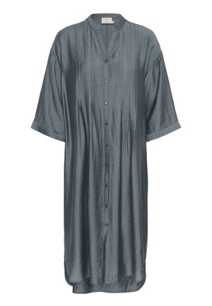 Rochie gri, până la genunchi, făcută dintr-un material texturat, cu mâneci scurte, un decolteu în V și un nasture la deschiderea din față. Prezintă pliuri ușoare pentru un plus de confort în mișcare.