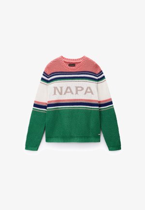 Stickad tröja med horisontella ränder i rosa, vitt, blått, grönt och vinröd. "NAPA"-grafik på framsidan. Texturerad grön nederdel.