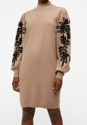 Robe pull - mottled brown