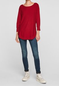QS Sweter