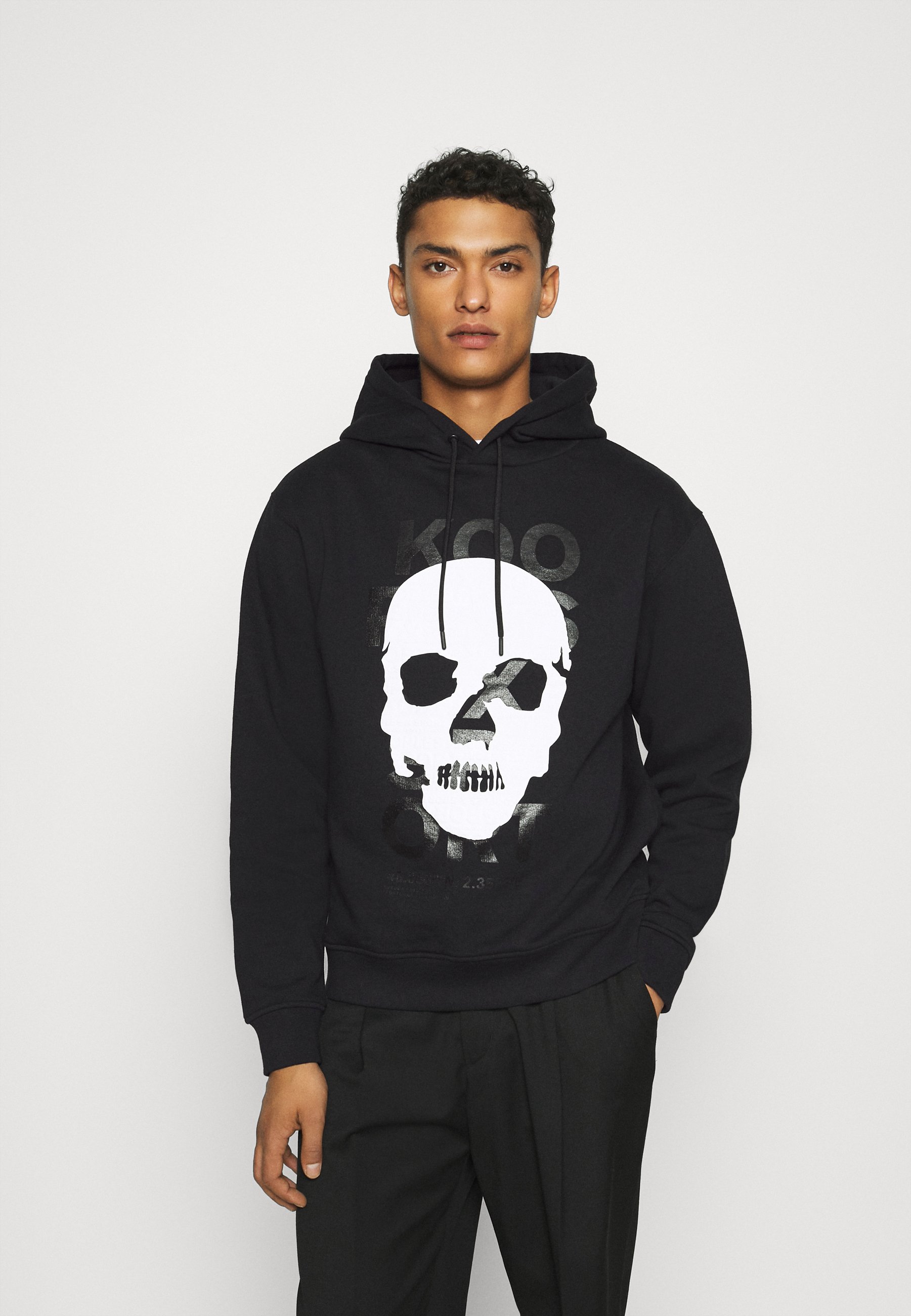 sweatshirt skull