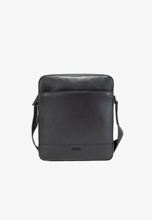 Schwarze Leder-Umhängetasche mit glatter Textur, Reißverschluss oben, verstellbarem Trageriemen und einer Vordertasche mit dezentem Logo.