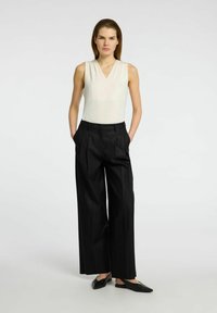 Selected Femme MIT V-AUSSCHNITT ÄRMELLOSES - Blouse - snow white