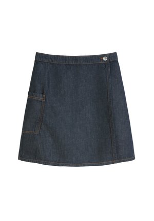 Dunkelblaue Jeansrock im A-Linien-Schnitt, mit einer Fronttasche und kontrastierendem orangefarbenen Nähten. Abgeschlossen mit einem Metalldruckknopf.