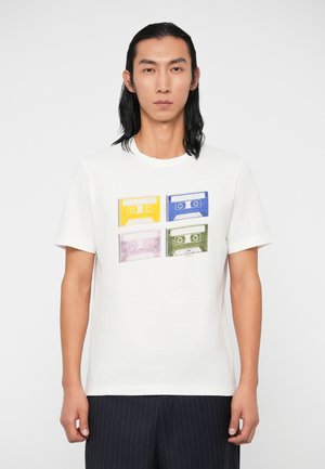 - T-shirt z nadrukiem