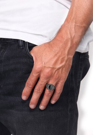 KUZZOI EMAILLE OVAL - Ring - schwarz