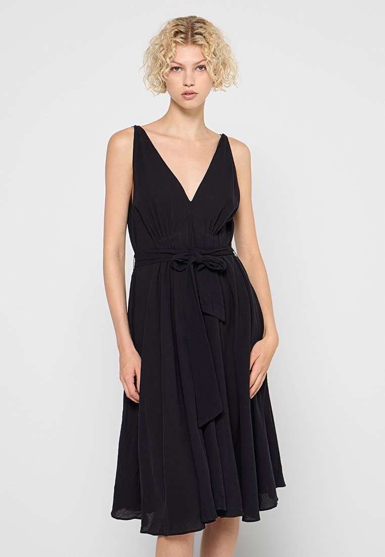 & Other Stories Cocktailjurk zwart & Other Stories Cocktailjurk zwart