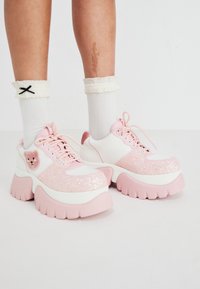 Koi Footwear - BEAR BLUSHES  - Trainers - pink Thumbnail Image 1
