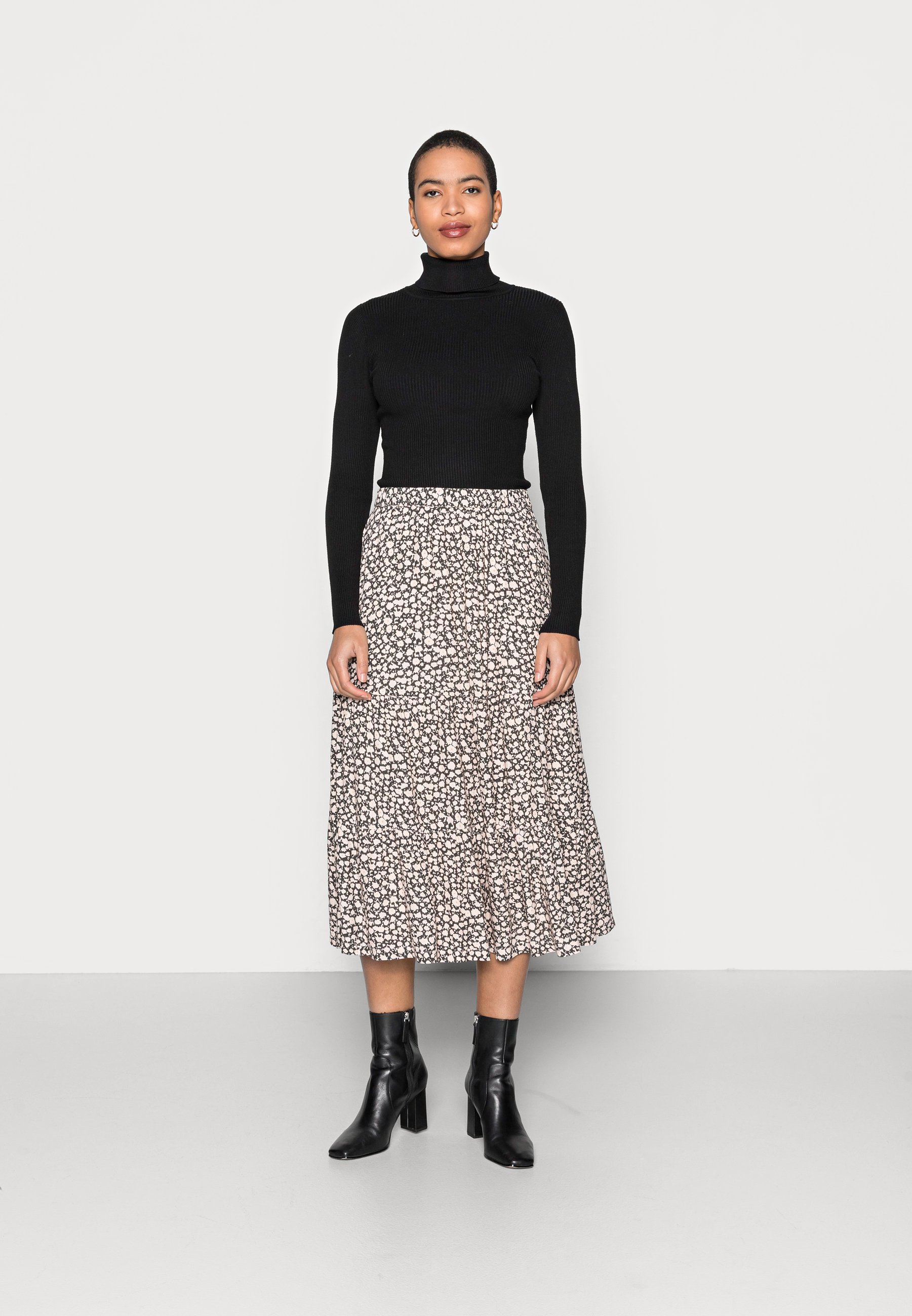 edc by Esprit A-line skirt - dusty nude/beige - Zalando.ie