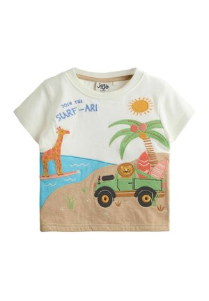 Biała koszulka dla malucha z żyrafą surfującą na wodzie, lwem prowadzącym zieloną ciężarówkę, palmą, słońcem i napisem "Dołącz do Surf-ari".
