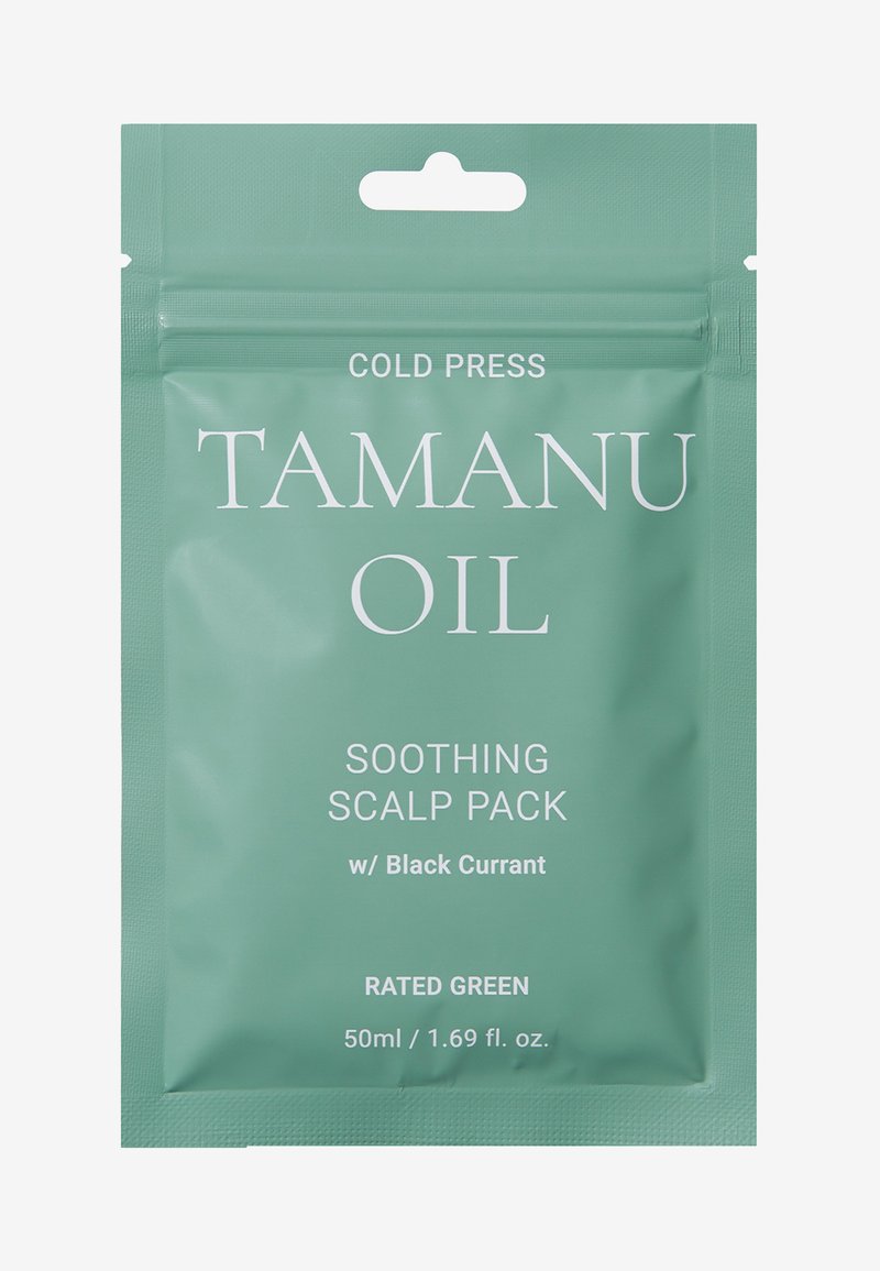 Grön förpackning som visar "Tamanuolja" med vit text. Innehåller "Lugnande hårbottenpack" och "med svarta vinbär". Volym: 50 ml / 1,69 fl. oz.