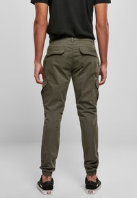 Urban Classics AOP GLENCHECK CARGO JOG PANTS - Cargobyxor - olive