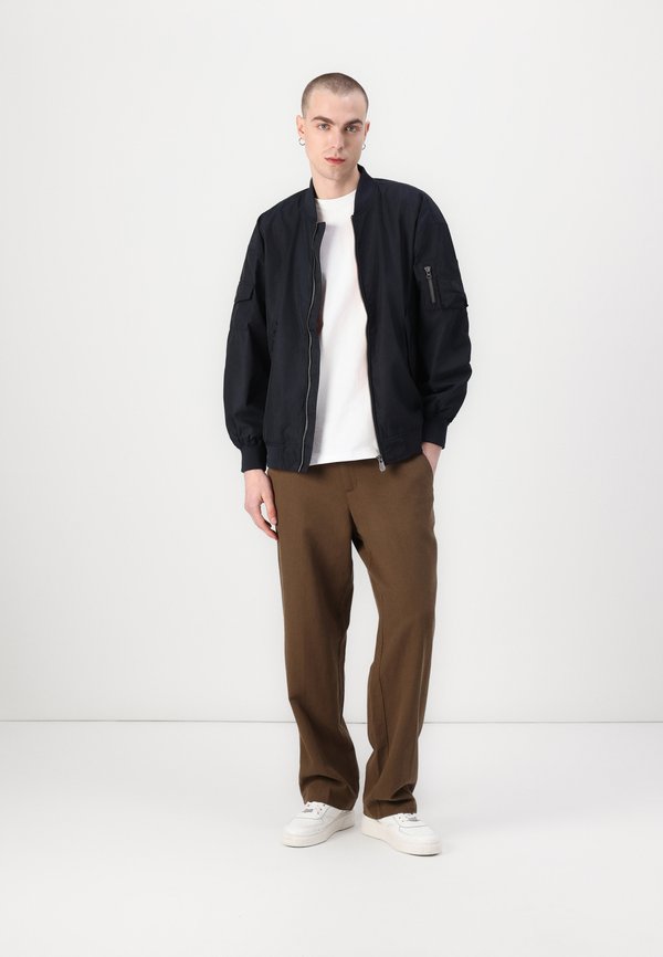 JAY - Bomber Jacket3