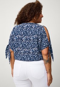 Ellos Plus collection Tunikaer - blau geblümt