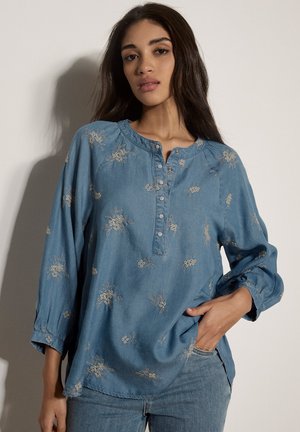 Apricot, FLORAL EMBROIDERED DENIM BLOUSE - Μπλούζα - blue