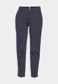Chinos bleu marine en mélange de coton, avec une coupe slim, des poches avant et une fermeture à boutons. Texture lisse, design à jambes droites.