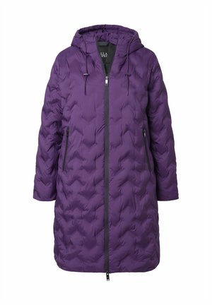 Cappotto imbottito viola con cappuccio, dotato di chiusura con zip, tasche laterali e un motivo a chevron testurizzato sul tessuto. Leggero e isolante.
