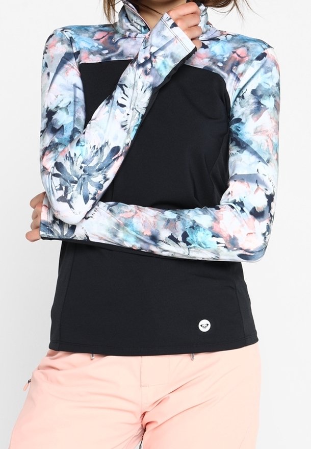 Maglietta a maniche lunghe con corpo nero e maniche a fantasia floreale nei colori blu, rosa e bianco. Collo alto e logo sul davanti.