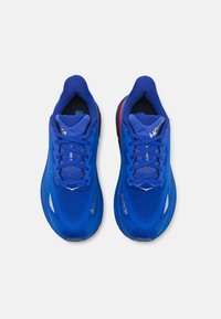 HOKA CLIFTON 9 GTX - Scarpe da corsa su strada - dazzling blue evening sky