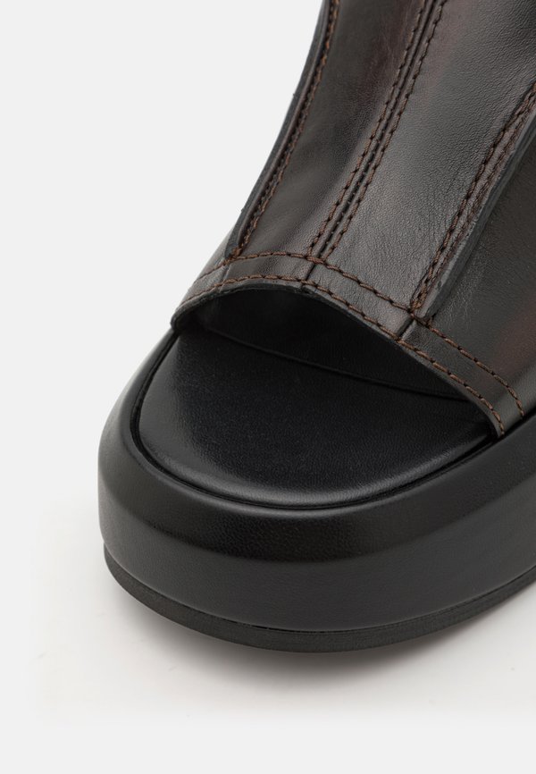 LOTA - Heeled mules2