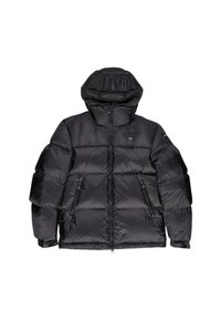 Giacca a vento nera imbottita con zip frontale, grande cappuccio e due tasche laterali. Realizzata in materiale leggero e lucido con pannelli cuciti.