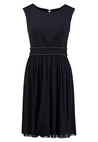 Schwarzes ärmelloses Kleid mit tailliertem Oberteil, plissiertem Rock und einem dekorativen, mit Perlen besetzten Taillengürtel für zusätzliche Details.