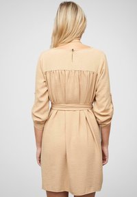Cloud 5ive TURN-UP - Denné šaty - beige