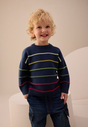 Next, - Sweter