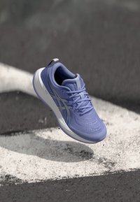 Valitud, bluebell/dark olive